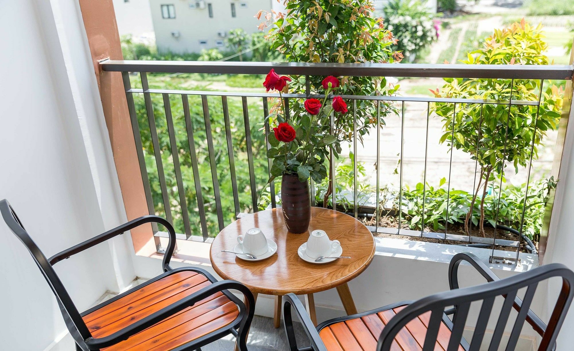 Zoneland Apartments - Lahome Beach Villa Дананг Екстер'єр фото